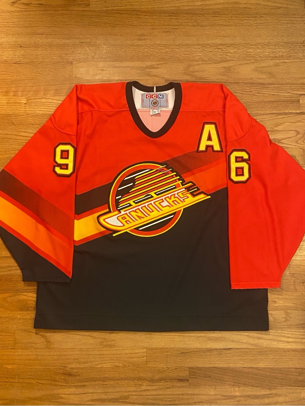 Vintage Pavel Bure Vancouver Canucks Salmon Skate hockey jersey